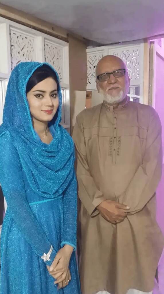 अब इस लड़की की फोटो देख प्रिया प्रकाश को भूले लोग, एक रात में ही इस लड़की ने प्रिया से ज्यादा मचाया तहलका