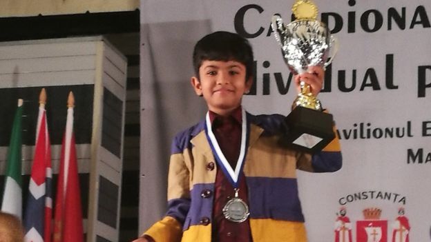 9 वर्ष के भारतीय चैस प्लेयर ने जीता ब्रिटिश सरकार का दिल 9 वर्ष के भारतीय चैस प्लेयर ने जीता ब्रिटिश सरकार का दिल
