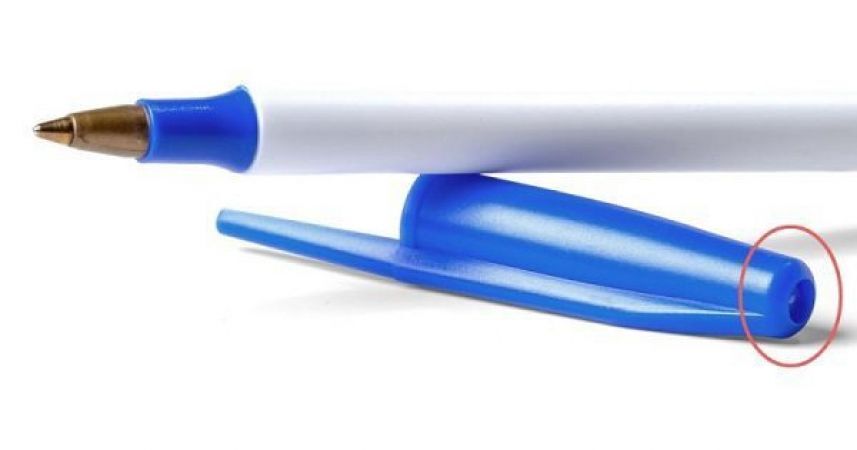तो इसलिए बॉल पेन के ढक्कन के ऊपर होता है छोटा-सा छेद