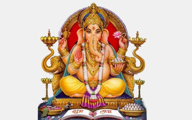गणेश चतुर्थी पर भूलकर भी न करें चंद्र दर्शन, हो सकते है ये भारी नुकसान