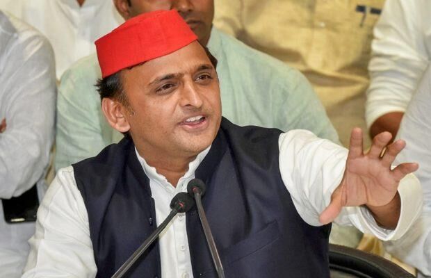 सरकारी खर्च पर आरएसएस कार्यकर्ताओं की फौज तैयार कर रही भाजपा : अखिलेश यादव