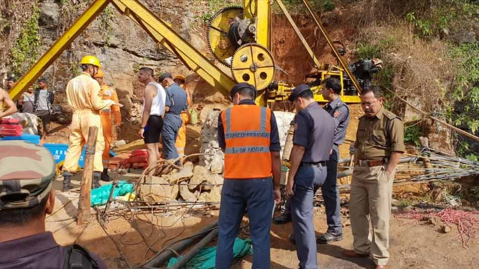 15 दिन से मेघालय की खदान में फंसे 15 मजदूरों को बचाने भुवनेश्‍वर से रवाना हुई NDRF की विशेष टीम...