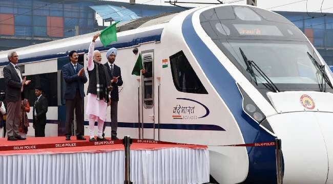 अब विदेशों में भी दौड़ेगी Train 18, भारतीय रेलवे की है यह योजना
