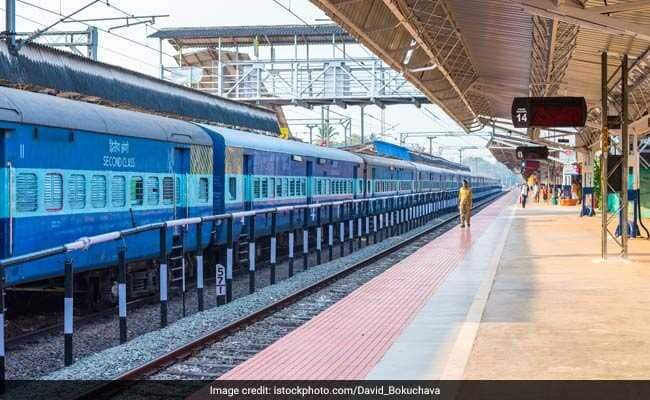 यात्रियों की गंदी हरकत से Railway परेशान