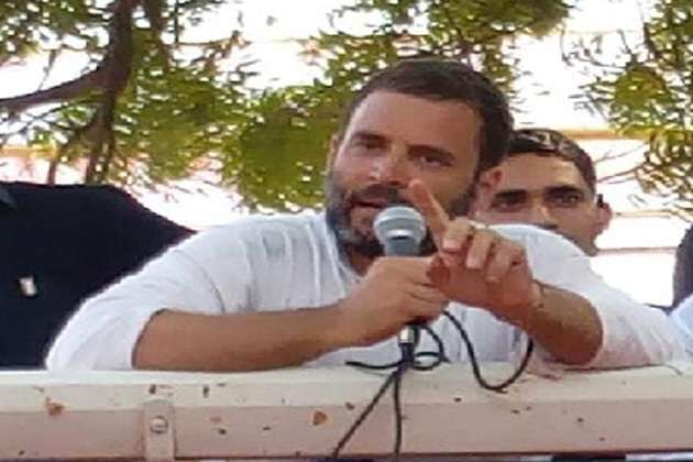 चित्रकूट पहुंचे राहुल गांधी कामतानाथ स्वामी के कर रहे दर्शन