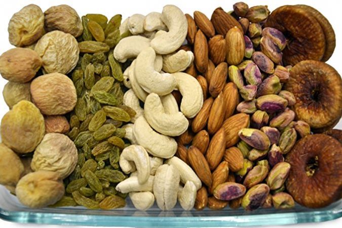 स्वस्थ रहने के लिए रोज करें ड्राई फ्रूट्स का सेवन