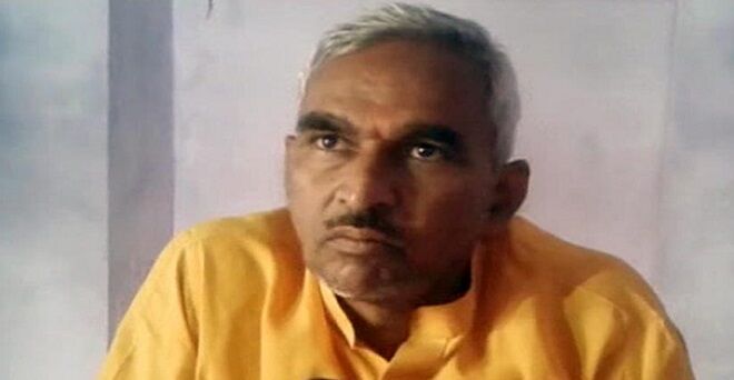 योगी के मंत्री के फिर से बिगड़े बोल, अपने ही नेता को कुत्ता कह डाला