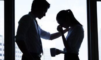 VIDEO: ब्रिटिश महिला ने बताया कि इस बुरी लत ने कैसे कर दी जिन्दगी तबाह