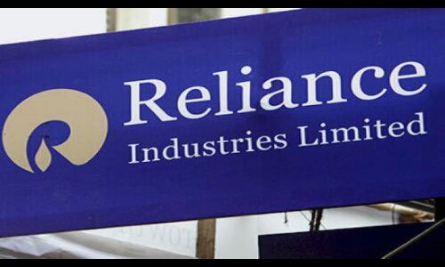 रिलायंस को पीछे छोड़ ये बनी देश की सबसे अमीर कंपनी