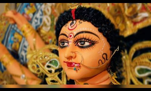 फल चाहिए तो पूरे नवरात्र करें इन 3 देवियों की पूजा