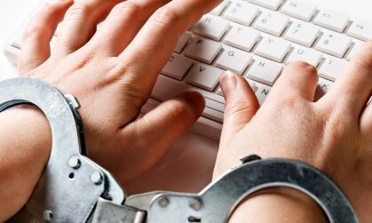 मिस्र में सोशल मीडिया की आजादी ख़तम,अब सरकार रखेगी निगरानी मिस्र में सोशल मीडिया की आजादी ख़तम,अब सरकार रखेगी निगरानी