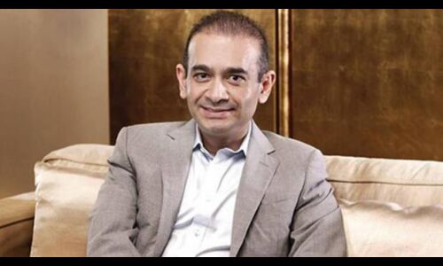 संसद LIVE: रिटायर सांसदों से बोले PM- सदन के दरवाजे बंद हुए हैं, मेरे दफ्तर के नहीं