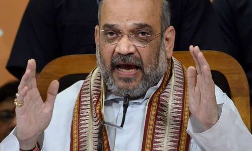 शाह बोले, सत्ता के लिए समाज में जहर फैला रही कांग्रेस