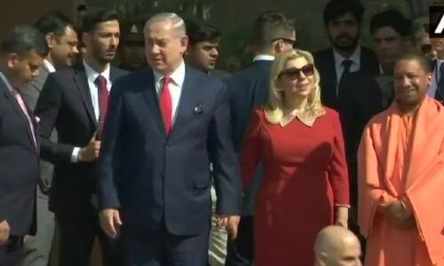 LIVE: ताजमहल पहुंचे इजराइली PM नेतन्याहू, एयरपोर्ट पर सीएम योगी ने की अगवानी