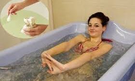 चेहरे के साथ शरीर भी बनाना है गोरा तो नहाने के पानी में डालें ये चीज़ चेहरे के साथ शरीर भी बनाना है गोरा तो नहाने के पानी में डालें ये चीज़