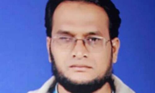 मदरसे की सूचना मांगने पर किया परेशान, RTI कार्यकर्ता ने की खुदकुशी