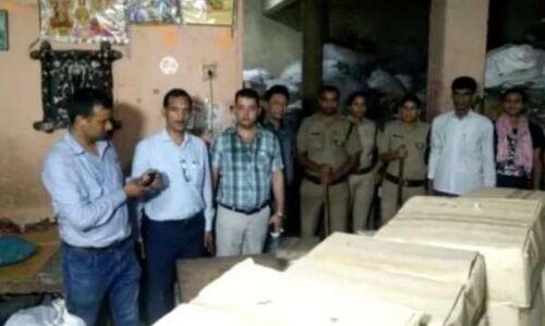 भाजपा नेता के गोदाम में छापा, टैंक में 550 लीटर बदबूदार दूध, खाद्यान्न का अवैध भंडार देख उड़ गए होश