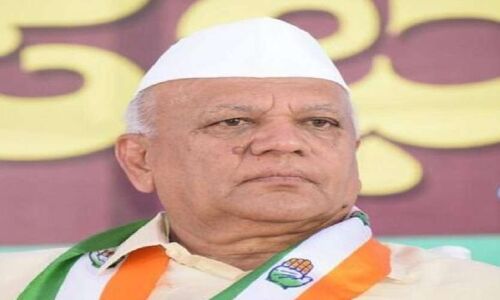 कर्नाटक प्रदेश अध्‍यक्ष एसआर पाटिल का इस्‍तीफा, केरल में पीजे कुरियन को लेकर कलह