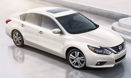 नए साल का पहला झटका, आज से 25 हजार तक महंगी होंगी इस कंपनी की कारें