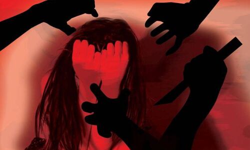 मध्यप्रदेश: 13 साल की नेत्रहीन लड़की के साथ रेप, आरोपी फरार मध्यप्रदेश: 13 साल की नेत्रहीन लड़की के साथ रेप, आरोपी फरार