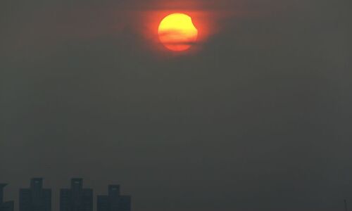 जाने क्या होगा साल के आखिरी सूर्य ग्रहण का आपकी राशि पर प्रभाव