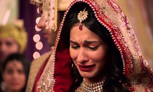 बेटी को विदाई में भूलकर भी ना दें ये चीज, वरना हो जाएंगे कंगाल