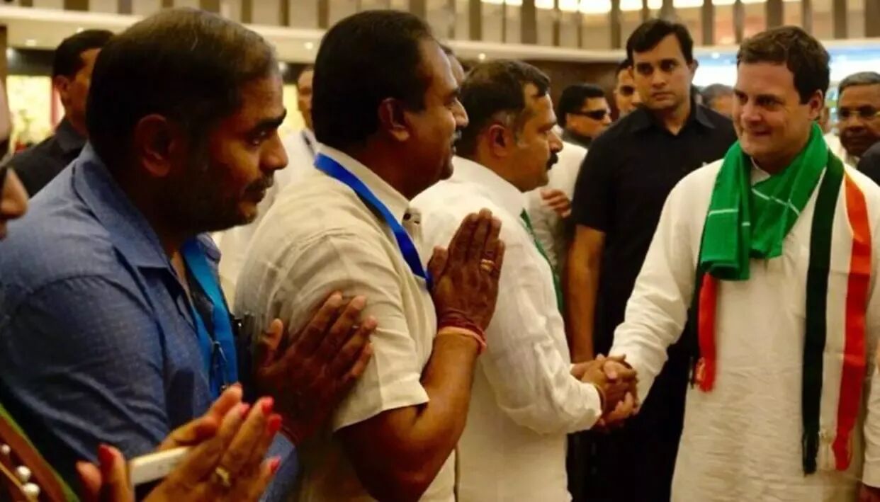 कर्नाटक में कांग्रेस अध्यक्ष की दौड़