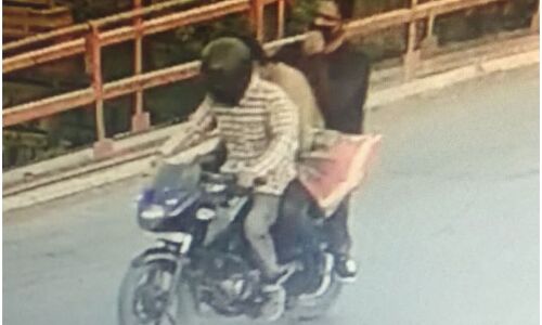 जम्मू कश्मीर पुलिस ने जारी की शुजात बुखारी के हत्या में शामिल संदिग्धों की तस्वीर