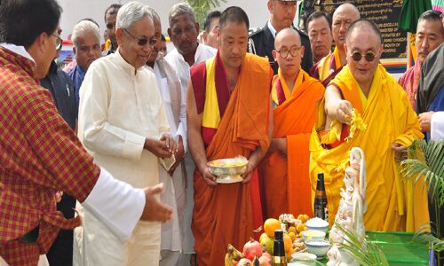 राजगीर में बनेगा भूटान मोनेस्ट्री टेंपल, नीतीश बोले वहां से ये बात सीखे भारत राजगीर में बनेगा भूटान मोनेस्ट्री टेंपल, नीतीश बोले वहां से ये बात सीखे भारत