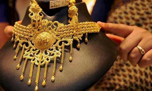सोना फिर हुआ सस्ता, जानिए अब कितने का हो गया 10 ग्राम गोल्ड