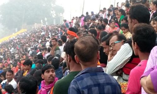 छठव्रतियों ने उदीयमान सूर्य को दिया अ‌र्घ्य, 36 घंटे का अनुष्ठान पूरा