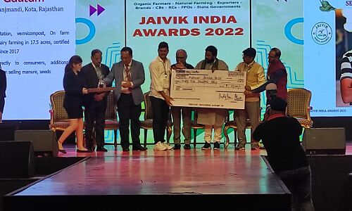 उत्कृष्ट प्रदर्शन के लिए किसानों व संस्थाओं को जैविक इंडिया अवार्ड्स से किया गया सम्मानित