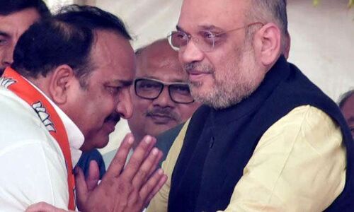 भाजपा रैली में दिनेश सिंह ने पानी पी-पीकर कांग्रेस को 25 मिनट तक कोसा