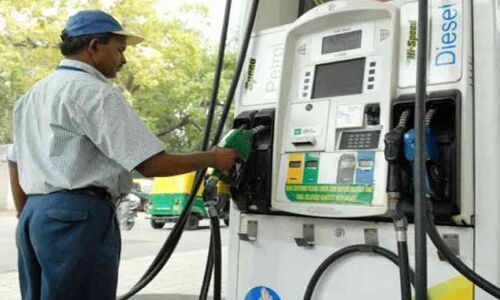9 महीने में सबसे सस्ता हुआ डीजल, जानें आज का रेट