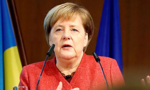 जर्मन चांसलर मर्केल के विमान की हुई आपात लैंडिग, नहीं ले पाएंगी जी-20 सम्मेलन में हिस्सा