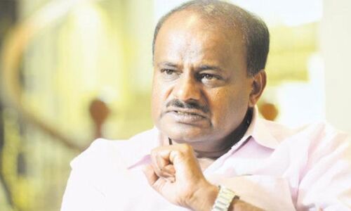 एचडी कुमारस्वामी ने कहा- भाजपा कर्नाटक में सरकार गिराने के लिए विधायकों को रिश्वत देने की कोशिश कर रही एचडी कुमारस्वामी ने कहा- भाजपा कर्नाटक में सरकार गिराने के लिए विधायकों को रिश्वत देने की कोशिश कर रही