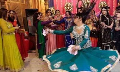 ट्रांसजेंडर को हज स्वयंसेवियों के तौर पर सऊदी भेजेगा पाकिस्तान