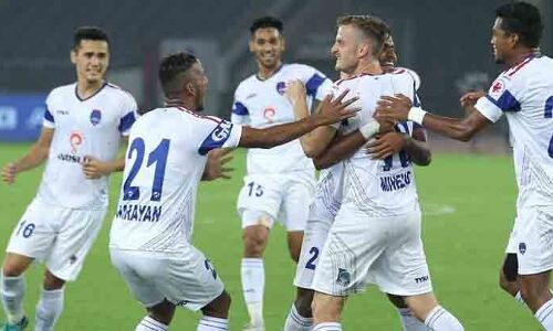 ISL 2018: दिल्ली और केरला के बीच होगा महामुकाबला, जानिए किसका पलड़ा है भारी ISL 2018: दिल्ली और केरला के बीच होगा महामुकाबला, जानिए किसका पलड़ा है भारी