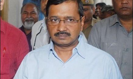 अब दिल्ली में सेवा विभाग के हक की लड़ाई में केंद्र सरकार भी शामिल