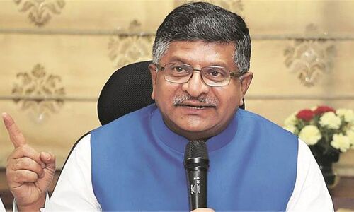 रविशंकर प्रसाद ने कहा जकरबर्ग ने मानी अपनी गलती, अब राहुल भी मांगें देश से माफी