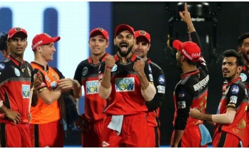 विराट ने ड्रेसिंग रूम में गेंदबाजों को दिखाई चक दे इंडिया और मैदान पर मैच जीत लिया