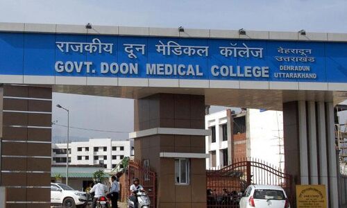 अनैतिक संबंध बनाने के लिए दो साल से प्रताड़ित कर रहा था अधिकारी, महिला ने अब उठाया ये कदम