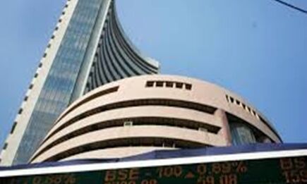 सेंसेक्स 500 अंक से ज्यादा गिरकर हुआ बंद, रियल्टी शेयर्स में हुई जमकर बिकवाली