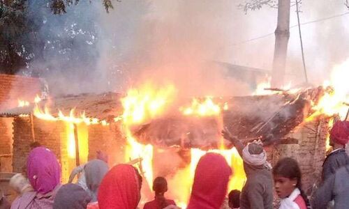 बिहार के आधा दर्जन जिलों में आग का कहर, कटिहार में 30 लाख की संपत्ति राख