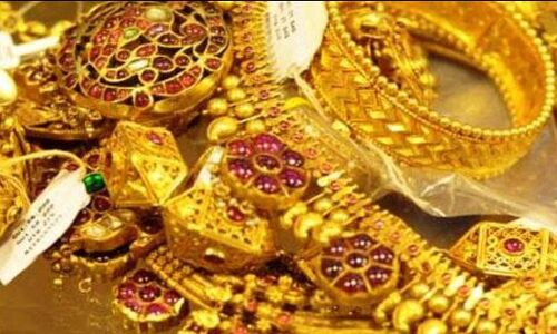 सोने की कीमतों में आई साल की सबसे बड़ी तेजी, जानें क्या रहे आज के भाव सोने की कीमतों में आई साल की सबसे बड़ी तेजी, जानें क्या रहे आज के भाव