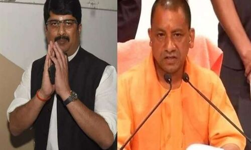 सीएम योगी आदित्यनाथ से मिले विधायक राजा भैया, दिया निमंत्रण