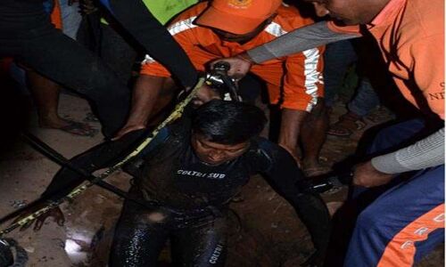 पटना के नाले में गिरे बालक की खोज जारी, पिता के सवाल का किसी के पास नहीं जवाब