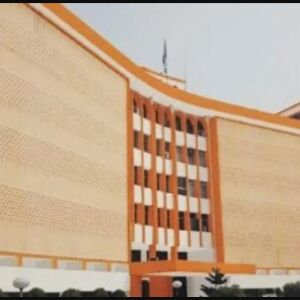 यूपी सचिवालय में कर्मचारियों से लेकर अफसरों तक को फेटने की तैयारी, ऐसे होगा तबादला