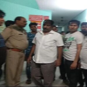 यूपी: आईसीयू में भर्ती महिला से छेड़छाड़, अस्पताल में तीमारदारों का जबरदस्त हंगामा