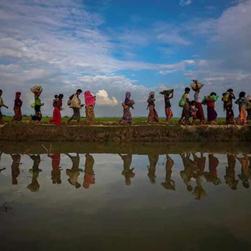 म्यांमार: सुरक्षा बलों और रखाइन विद्रोहियों के बीच लगातार हो रही झड़प, सीमा पर रोहिंग्या भयभीत